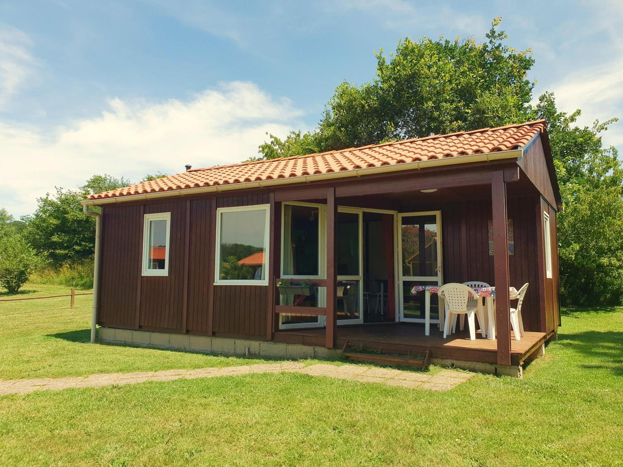 Les Chalets Du Quignon Autry-le-Chatel Zewnętrze zdjęcie