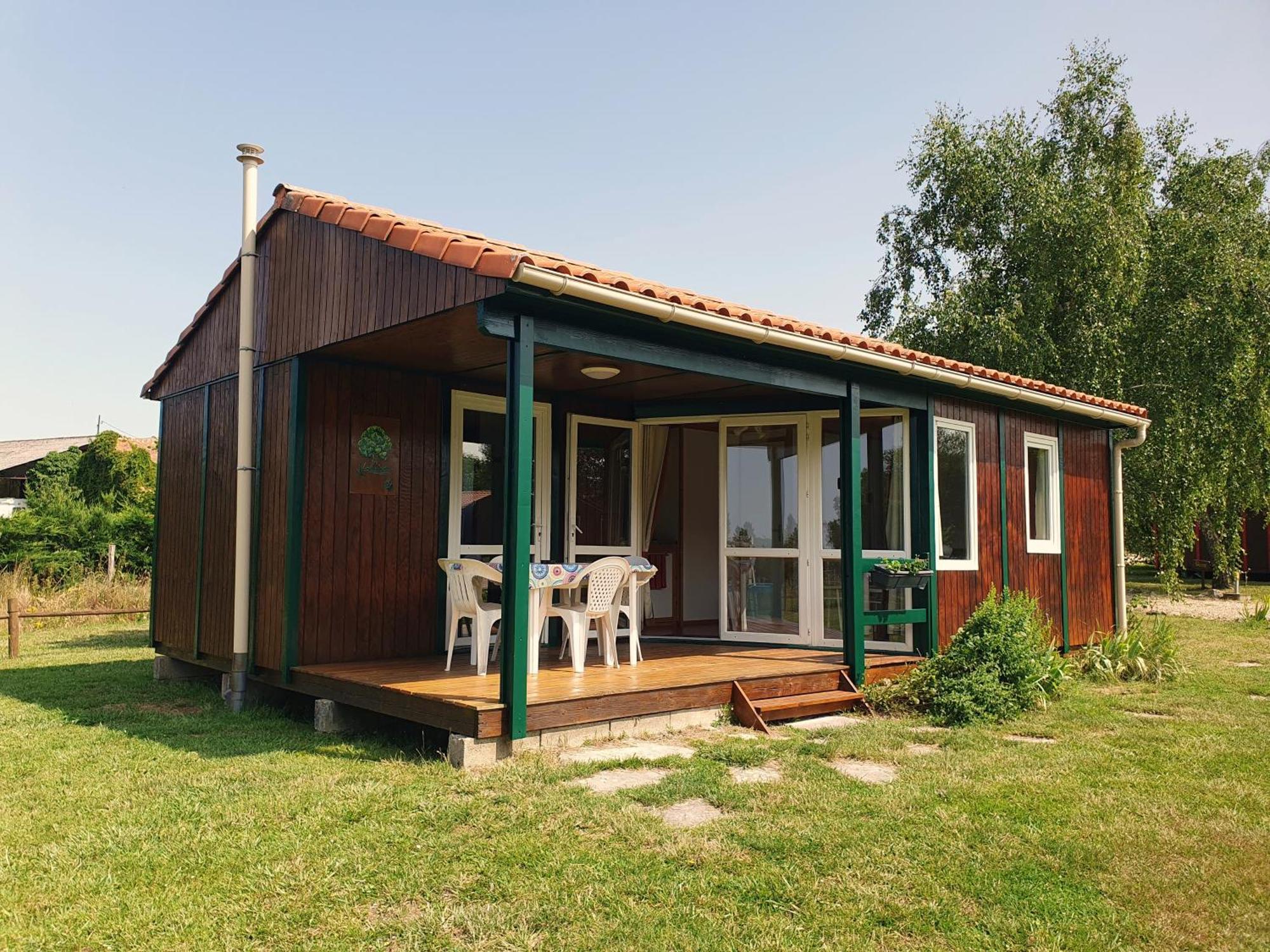 Les Chalets Du Quignon Autry-le-Chatel Zewnętrze zdjęcie