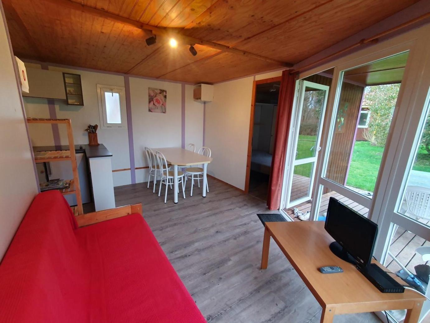 Les Chalets Du Quignon Autry-le-Chatel Zewnętrze zdjęcie