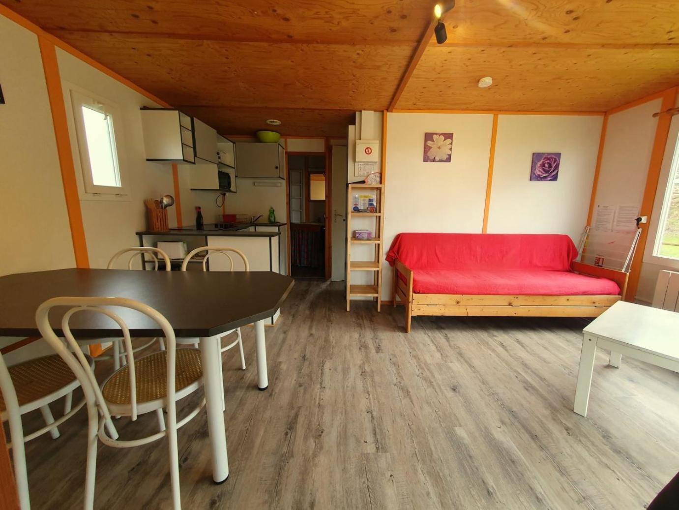 Les Chalets Du Quignon Autry-le-Chatel Zewnętrze zdjęcie